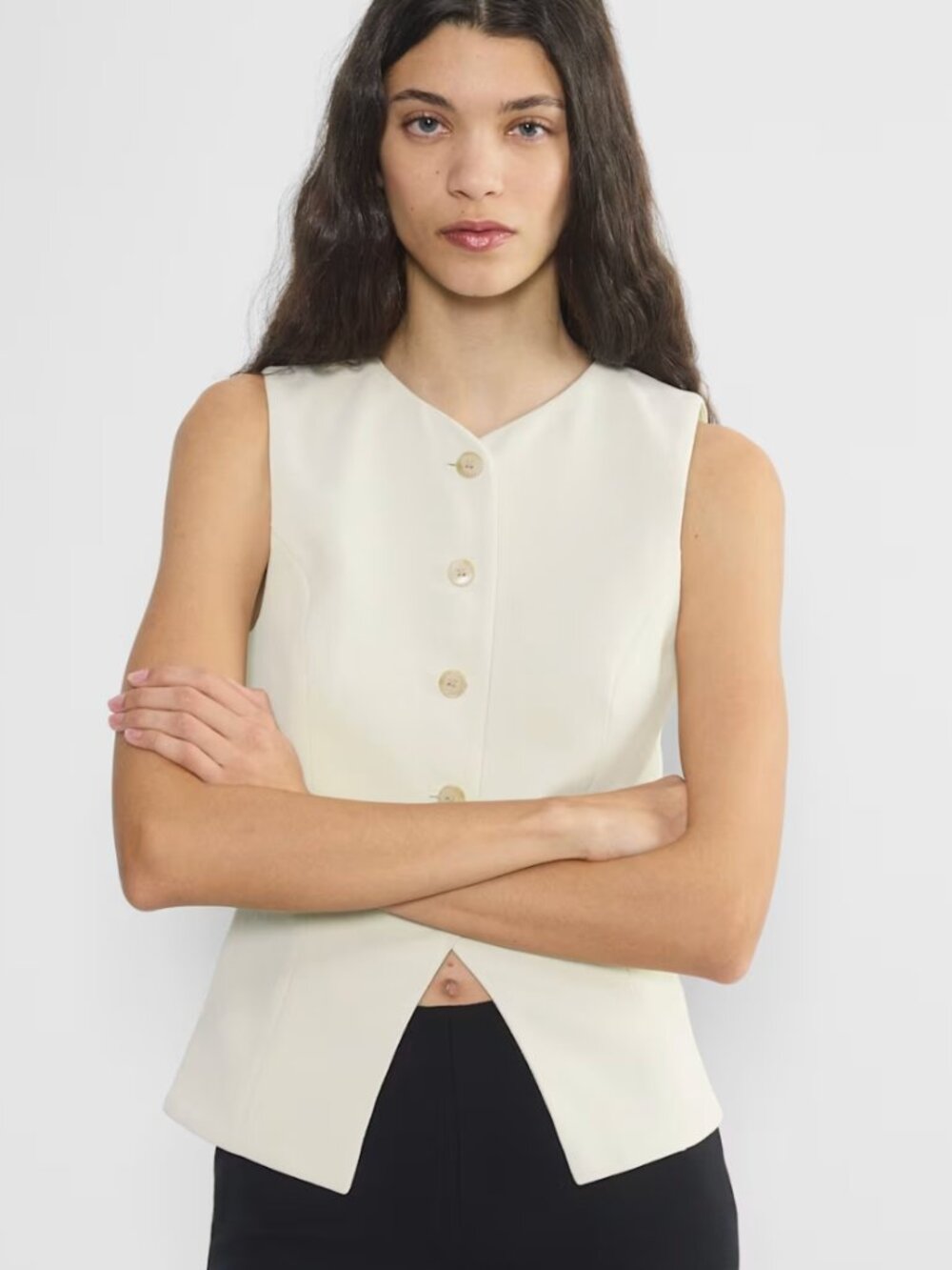 Aritzia Wilfred Regal Vest Crepette Matte Pearl